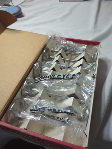 Manley 11766-8 Severe Duty Series Intake Valve Kit 2.150 in. Head Diameter - Picture 3 of 5