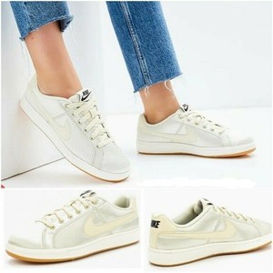 nike court royale women's sneakers