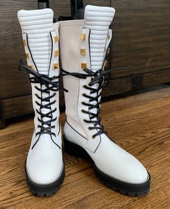 elspeth stuart weitzman