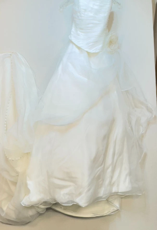 Vestido de novia de boda vintage Venus de Lotus Orient policía sin tirantes con sendero largo Foto 4 de 4