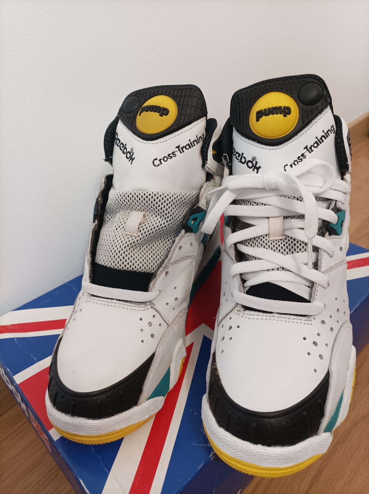 reebok pump cross trainer