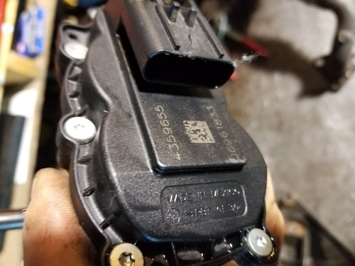 NISSAN TITAN XD EGR EXHUAST RE-CIRCULATION VALVE 14710-EZ49ARE 150612B 4359655 - Picture 5 of 7
