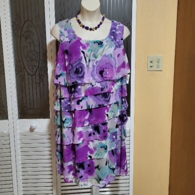 db established 1962 Ladies ''NEW'' Beautiful Ruffled Tiered Floral Dress - Size 22
