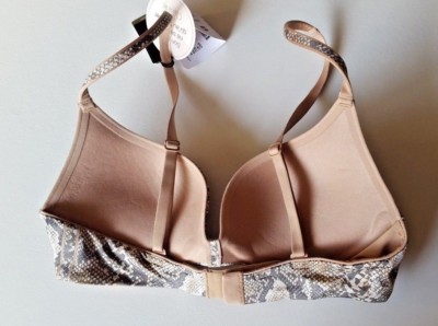 Sciarpa Lana Acrilico - Accessorio Essenziale Dondup Sciarpa Lana Acrilico - Accessorio Essenziale Dondup