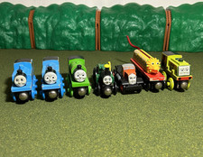 Thomas Wooden Railway Max Trevor Lot of 7 Thomas  Friends