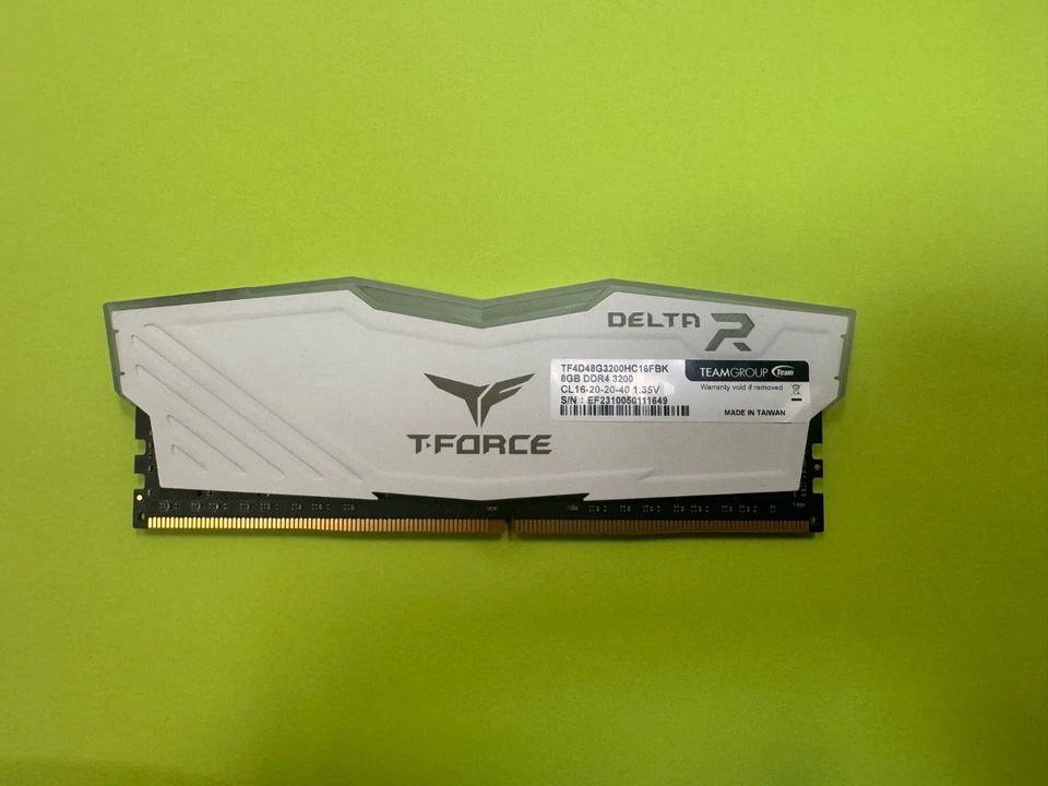 Team Group T-Force Delta RGB DDR4 8GB 3200MHz RAM High Performance Gaming Memory - Image 4 of 4