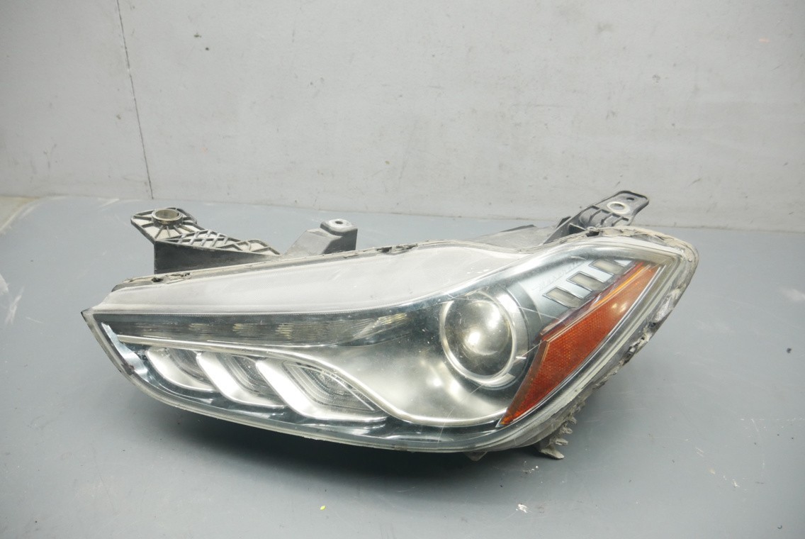 2014-2017 Maserati Ghibli Front Left Driver Side Headlight Lamp 670005475 OEM