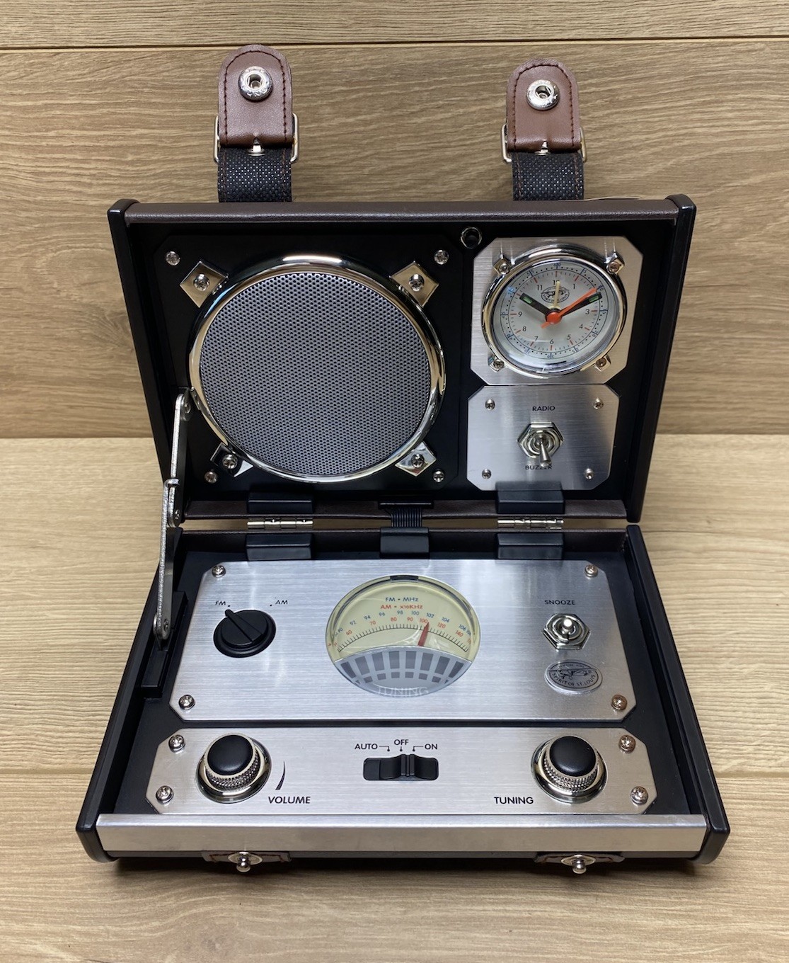 Spirit of St Louis Travel Radio Alarm Clock Suitcase AM/FM Vintage Mini-Trunk