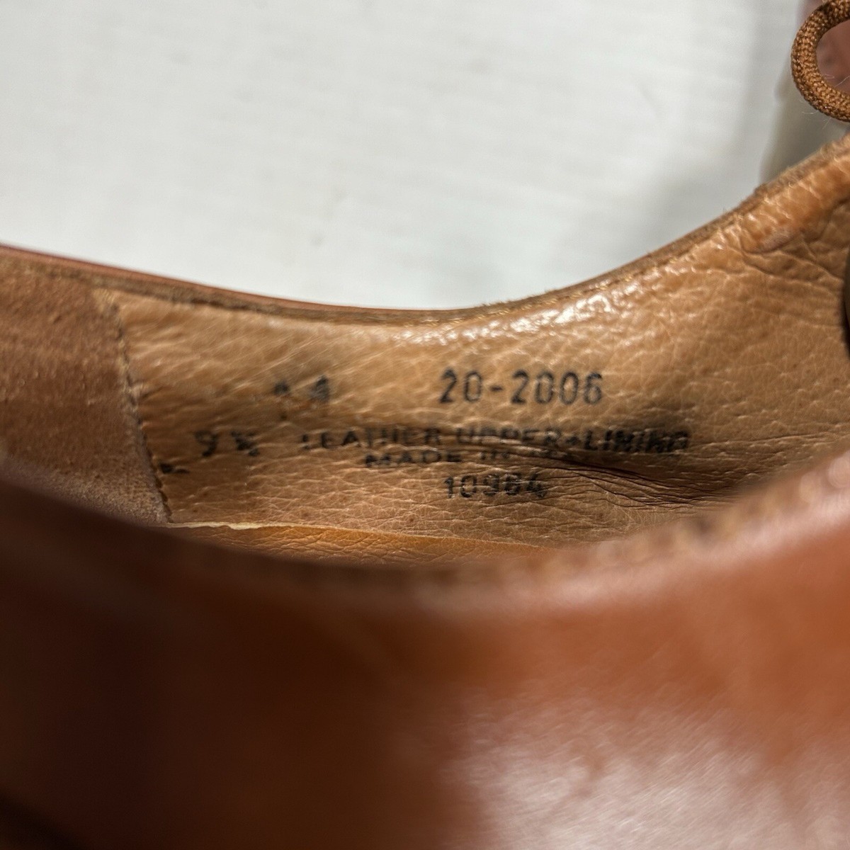 Johnston & Murphy Dattero Saddle Tan Wingtip Oxford Leather  display picture 1