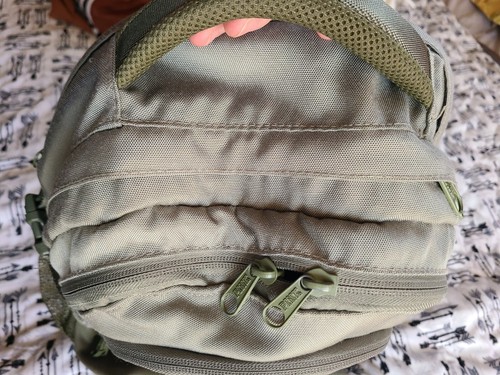 Victoria's Secret PINK Collegiate Backpack Army Green pre-owned - Picture 3 of 6