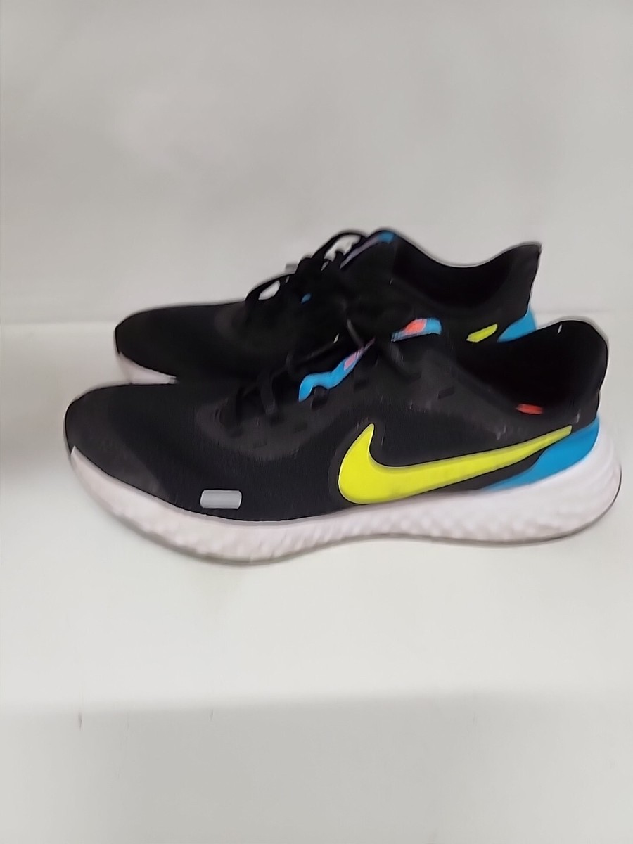 academy nike revolution 5