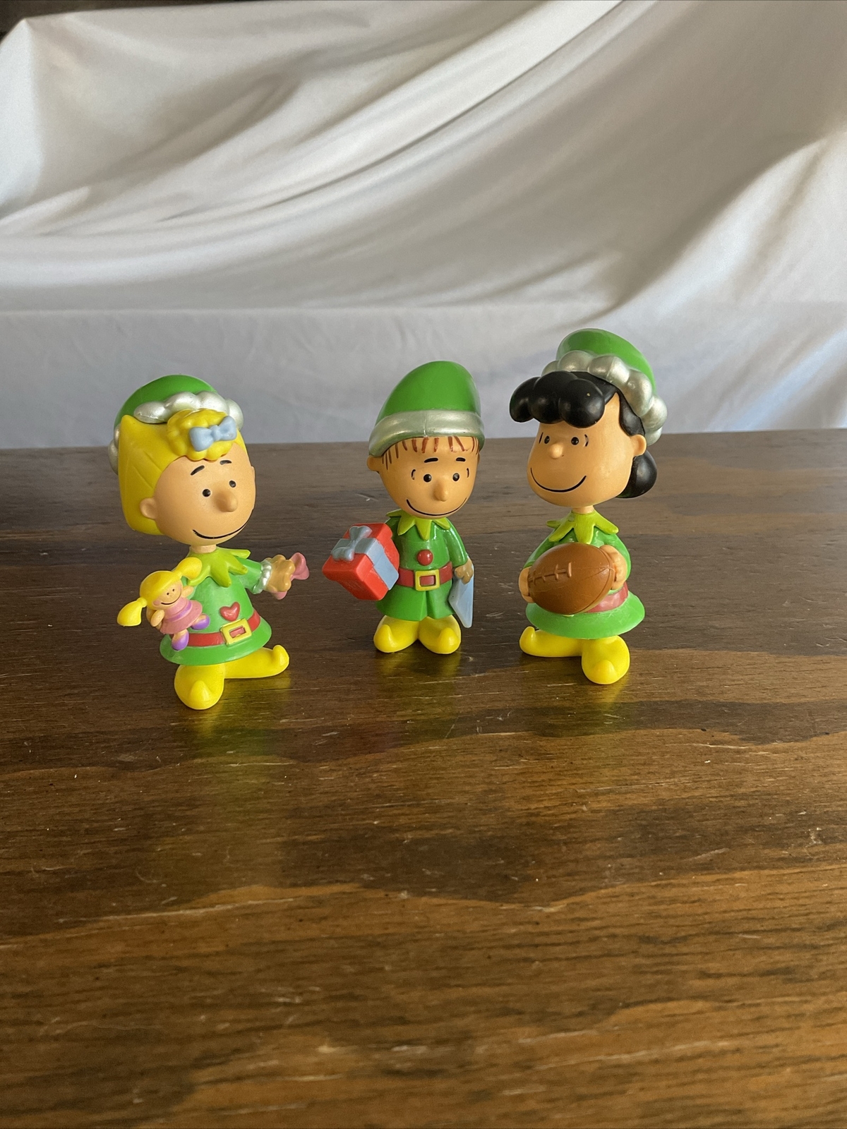 Peanuts Christmas PVC Figures Lucy Linus Sally in Festive Elf Costumes