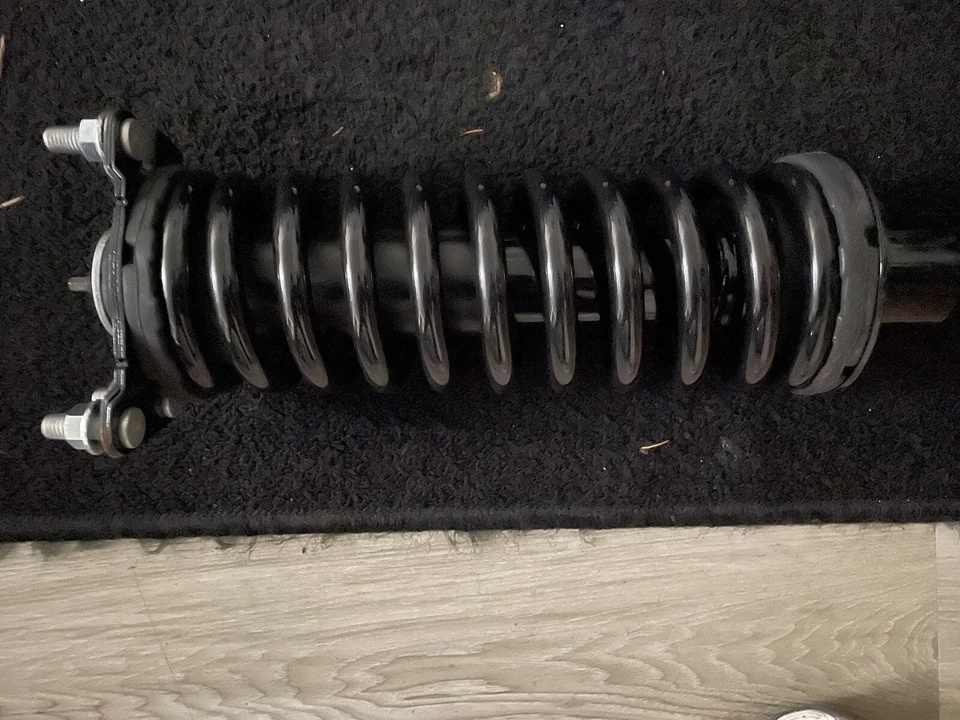 complete strut assembly Jeep Liberty 2007 — 第 2/2 张图片
