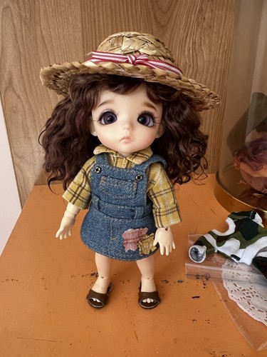 Lati Yellow Salon de Lati Home Happy Tan Skin Full Set – Doll Peddlar Lati Yellow Salon de Lati Home Happy Tan Skin Full Set – Doll Peddlar