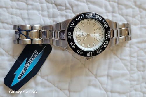 NEW Women's Skechers Quartz Watch With New Battery (Working) - Picture 3 of 9