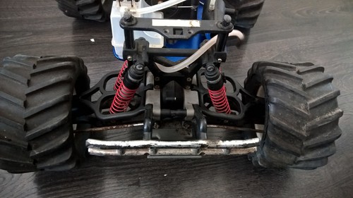 Traxxas TMAXX 1/10 1/8 NITRO monster truck Rc 2.5 3.3 4WD T MaXX revo Classic - Picture 13 of 18
