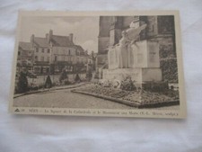 CPA ORNE 61 SÉES SQUARE DE LA CATHEDRALE MONUMENT AUX MORTS