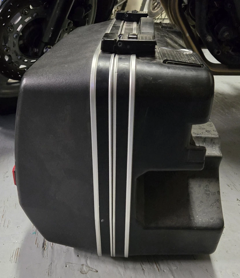 MONTAJE ALFORJA KAWASAKI ZG1000 CONCOURS 1987-2006 LH 57003-1068 Foto 3 de 4