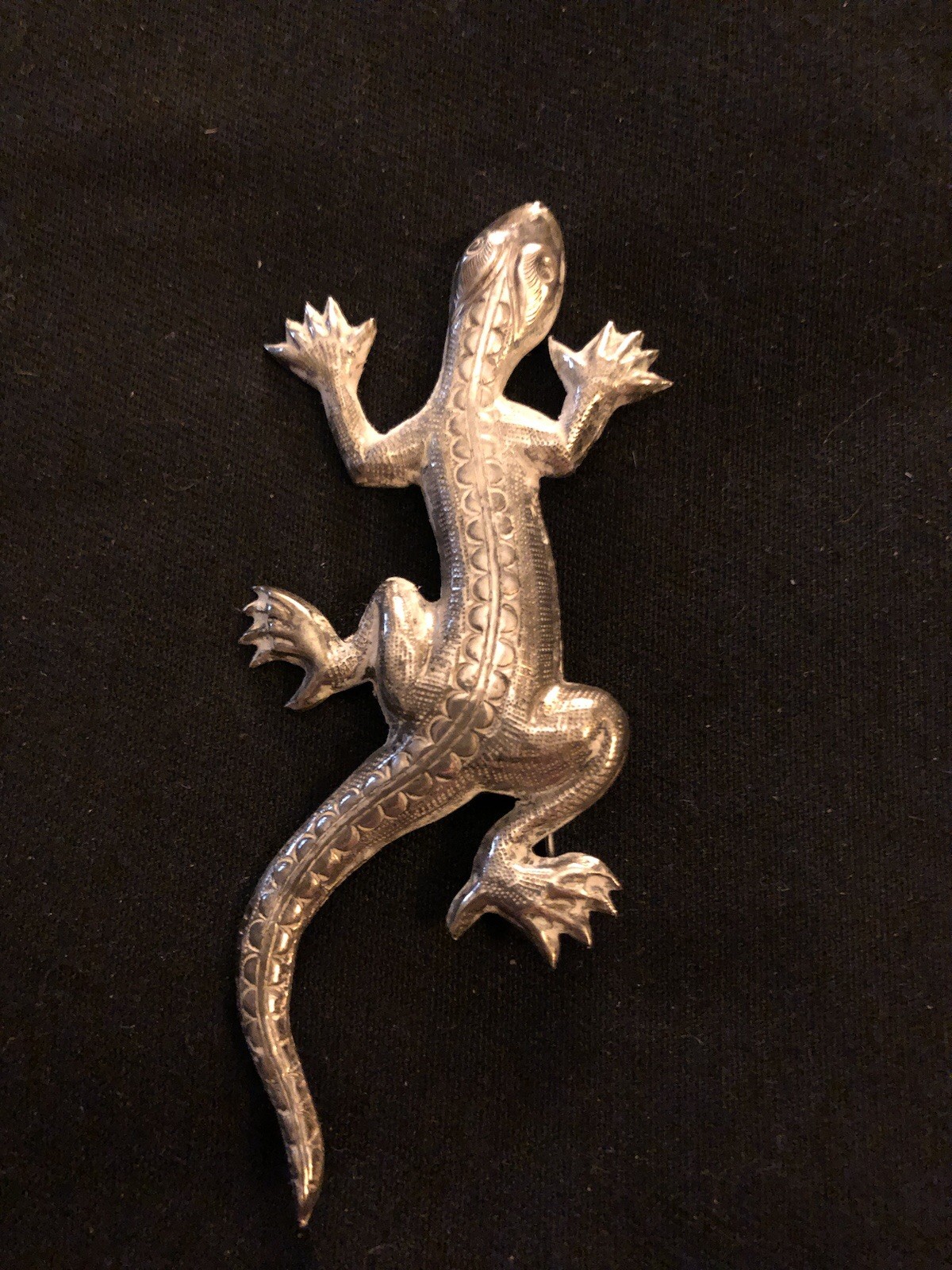 Lizard Pin - image 1
