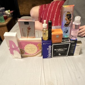Assorted Full Size Lot: Aceology Mask, GLAMGLOW Youthmud, Dr. Brandt