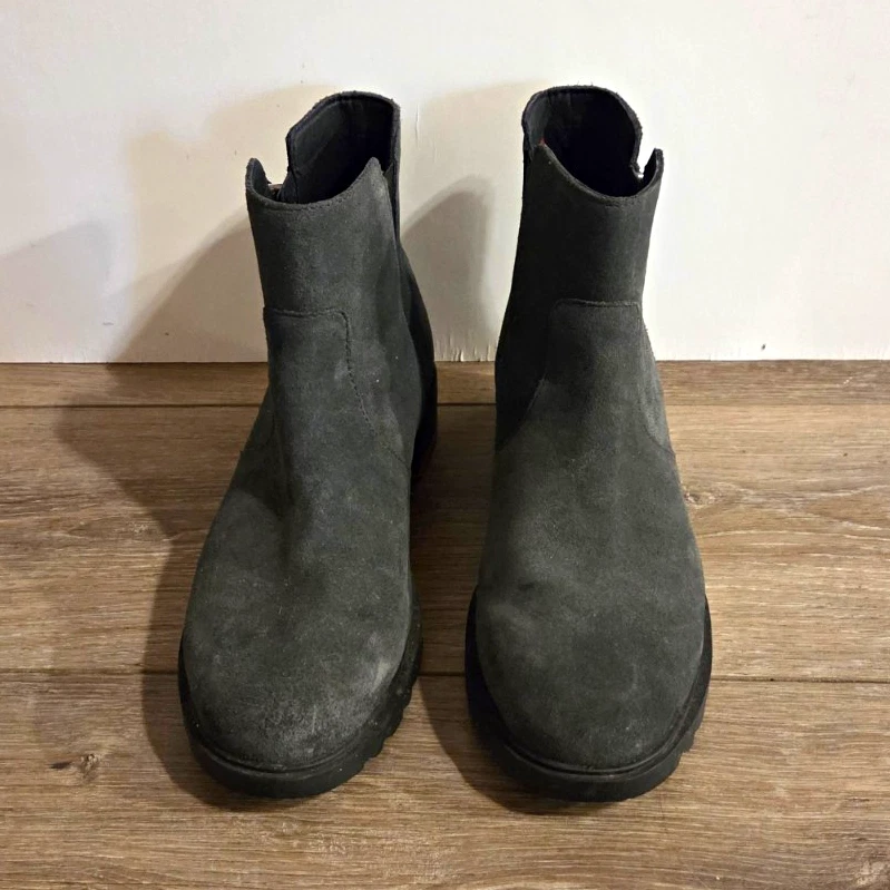 25+ Saint Laurent Zip Suede Boots for Men for sale | Updated Oct 2026