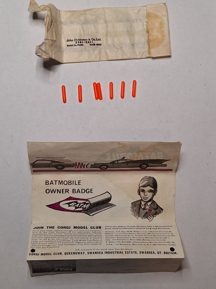 Corgi Toys 267 Batmobile Red Bats on Gold Hubs 1966 - Boxed First ...