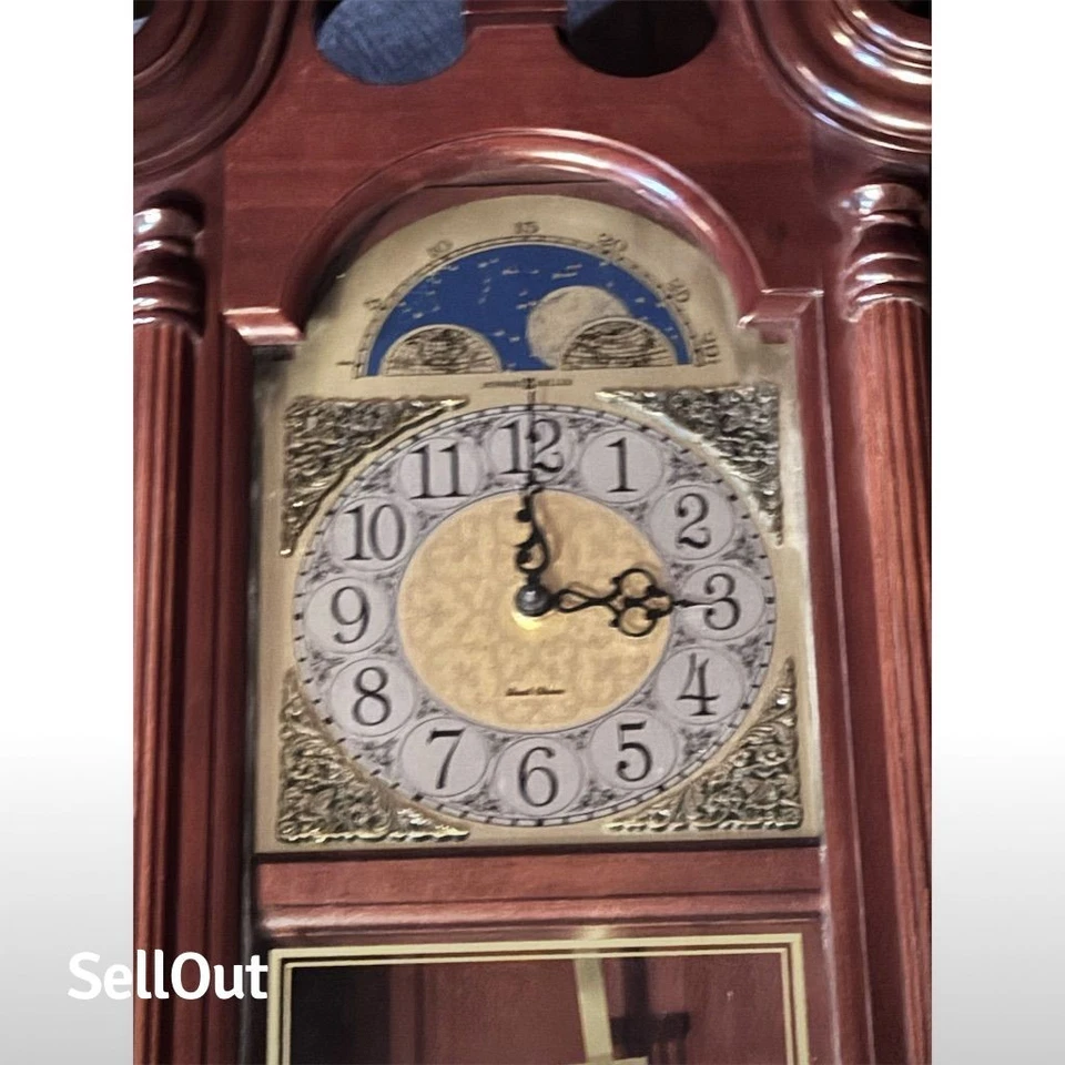 Howard Miller Fenwick Antique Wall Clock with Dual Chimes - Image 2 of 3