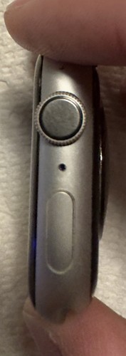 Apple Watch Series 4 44 mm Silver Aluminum Case (GPS) - Photo 5 sur 8