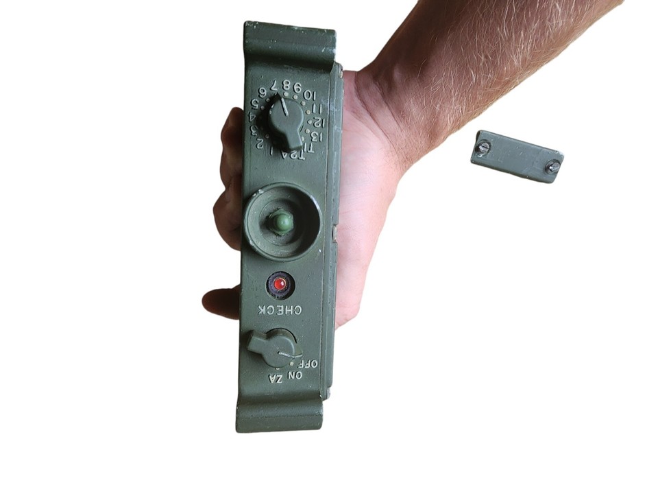 Vintage FILL device ELEK CCM MX10579/VRC Sincgars Radio Military