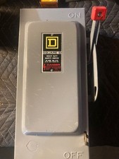 SQUARE D H361 30 AMP 600 VOLT 3 PHASE FUSIBLE INDOOR DISCONNECT..D-2152