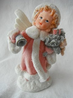 süßer Weihnachtsengel samtige Oberfläche ca. 12 cm groß