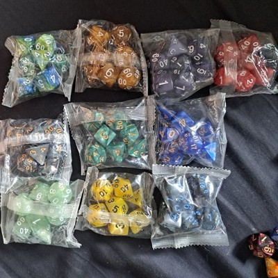 zufälliges DND Würfelset Würfelset Spiele Rolle - 7 Stück Set - Polyedrische Würfel D4 - D20