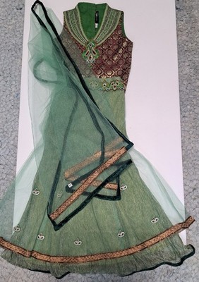 Benzer Lehenga Choli 3-Pc Green Burgundy Brocade Sz 65 cm EUC Beaded 