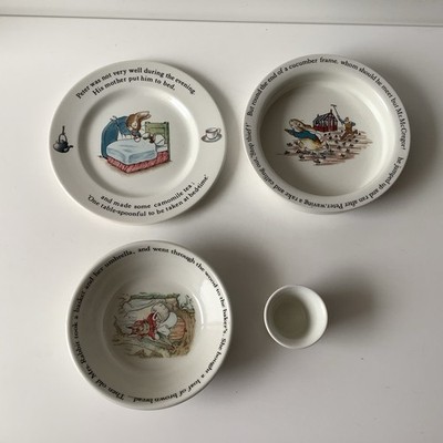 Wedgwood Geschirr Peter Rabbit B-Ware 4 Teile Teller Schale Brei bitte lesen
