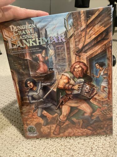 Dungeon Crawl Classics: Lankhmar, juego en caja (nuevo, sellado) - Imagen 1 de 2