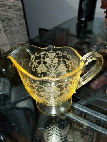 Lancaster Glass Co* PATRICK YELLOW *3" CREAMER * Depression glass elegant