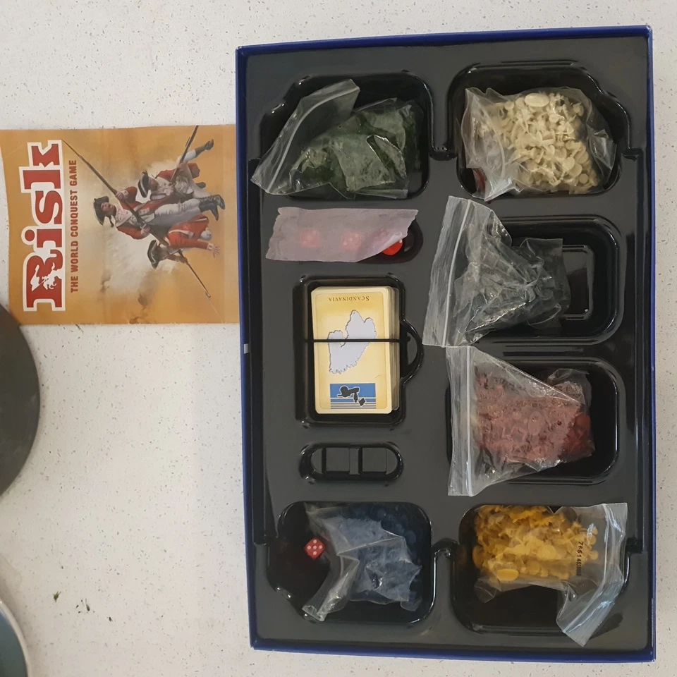 Risk Board Game Parker Bros 2004 The World Conquest Game Strategy 2-6 Players - Image 3 of 4