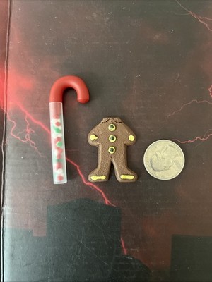 Gremlin Flasher Candy Cane & Ginger Bread Only Fodder Accessory Neca 1 Inch