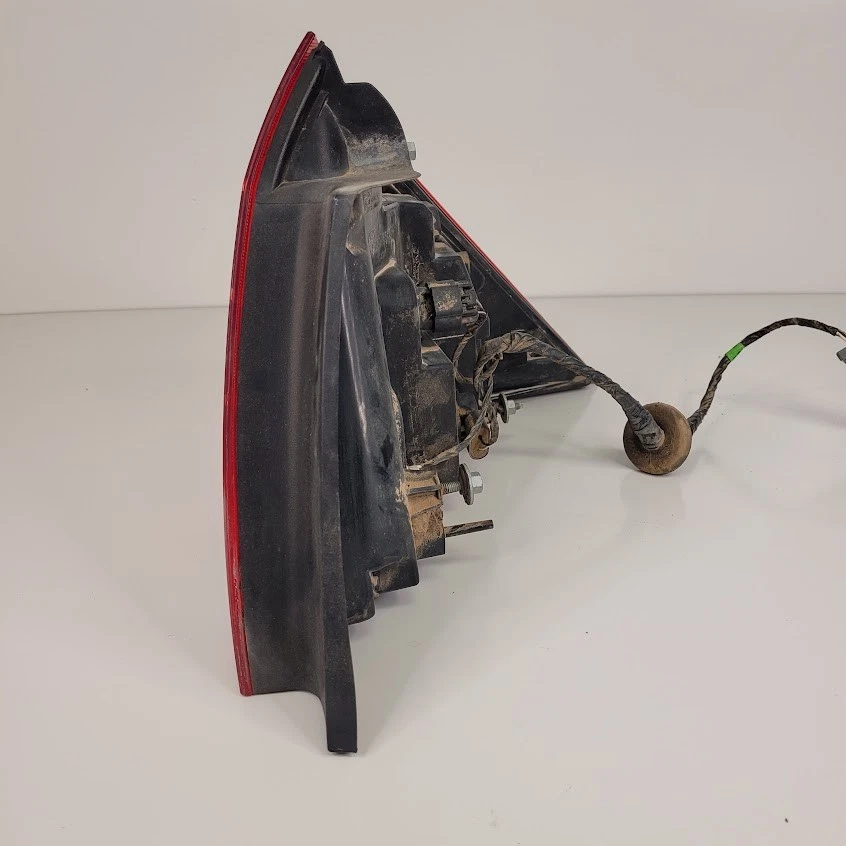 Conjunto de luz de freno de luz trasera del lado del conductor Mercury Montego 2005-2007 OEM *PROBADO Foto 3 de 4