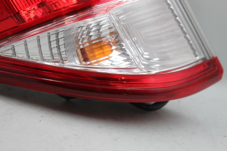 Left Driver Tail Light Quarter Panel Mounted Fits 2011-17 NISSAN QUEST OEM 35039 - Image 4 of 4