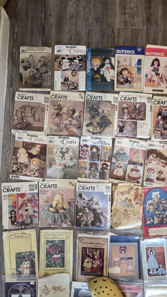 Huge Lot Vtg Sewing Craft Patterns 1950s 1960s 70s 80s Simplicity Butterick Etc - Image 2 of 4