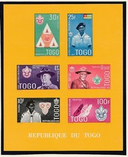 Togo bloc  scoutisme   de 1961    num: 5c  non dentelé fond jaune    **