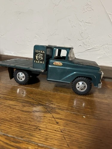 Tonka Vintage Tin Farms Toy Truck Green Flatbed Collectible