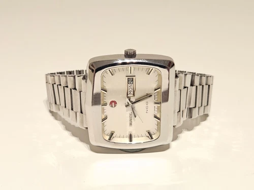 VINTAGE RARE TV MODEL ST.STEEL MEN'S SWISS AUTOMATIC DAY&DATE WATCH"RADO"NCC 101