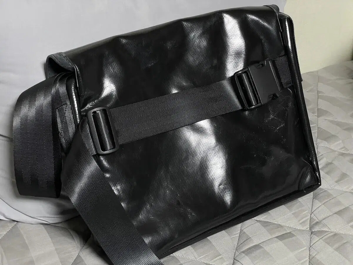 Freitag Dexter Black Brand New | eBay