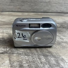 FujiFilm FinePix 2600 Zoom 2.0MP 1.8" LCD Screen 3x Optical Zoom Digital Camera