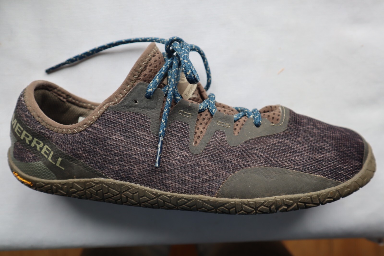 Sneakers da corsa con lacci grigio nero viola MERRELL J067207 Vapor Glove 10