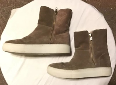 j slides henley boot