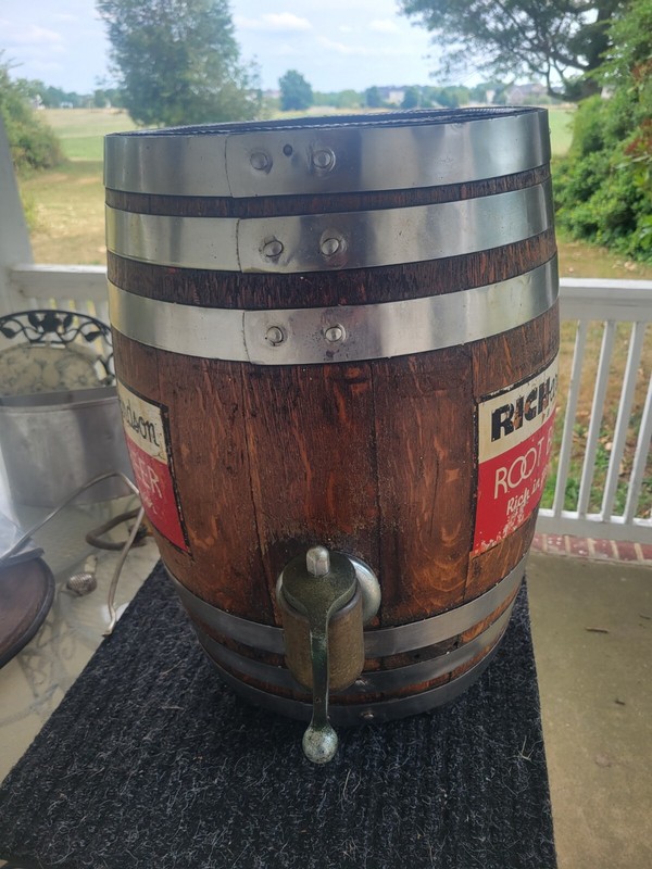 1940s/1950's Vintage Richardson Root Beer Barrel Soda Fountain Dispenser