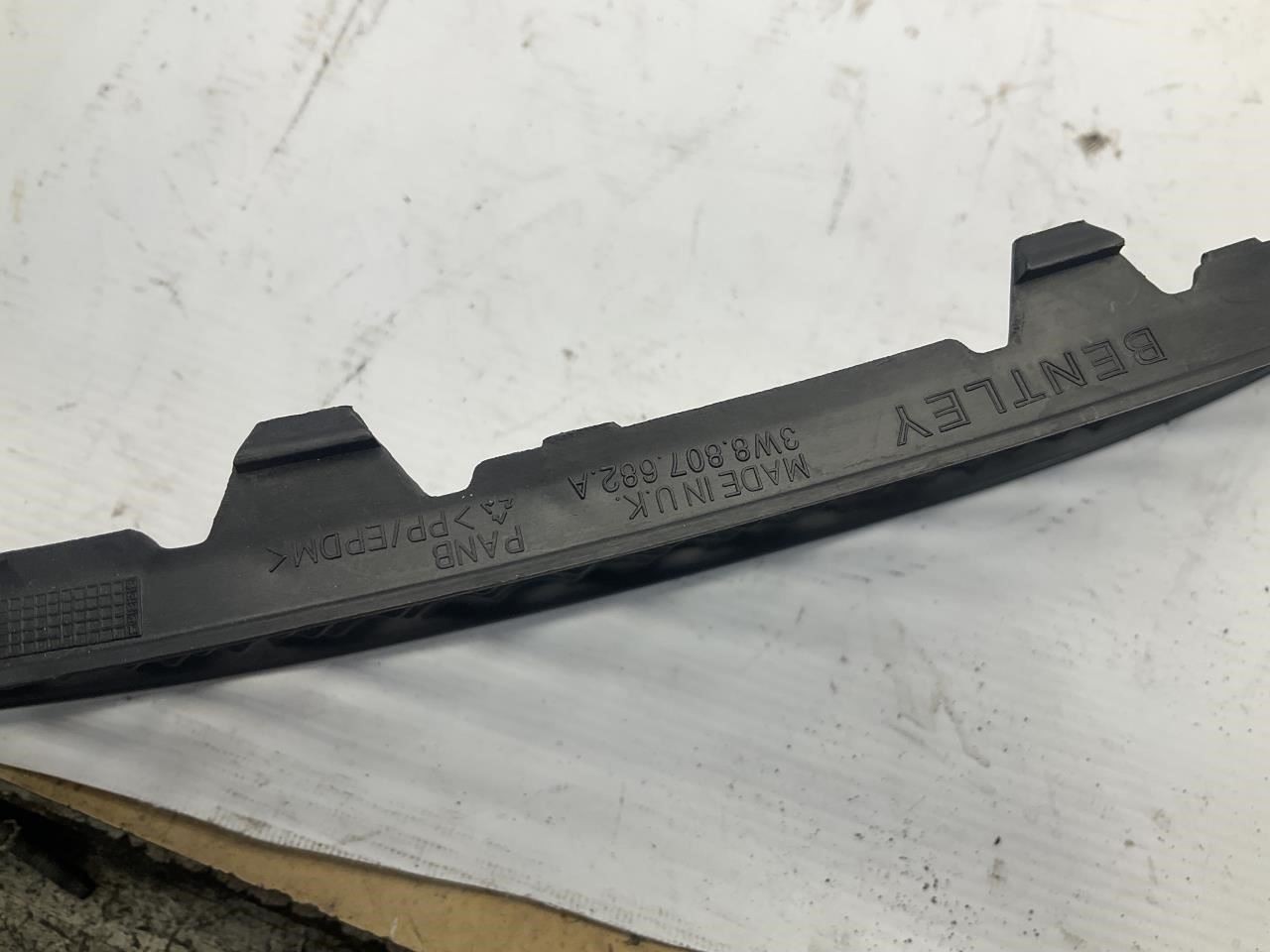 Bentley Continental GT 2003-2008 Front Right Lower Bumper grille P/N 210275061